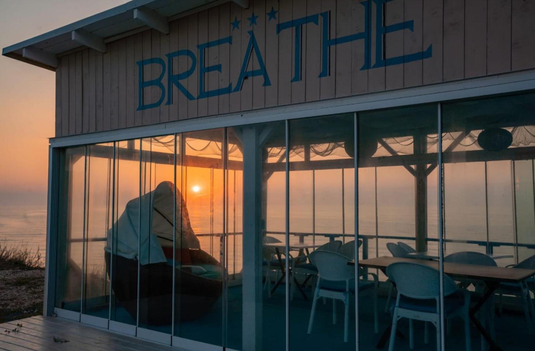 Hotel Breathe Vama Veche Esterno foto