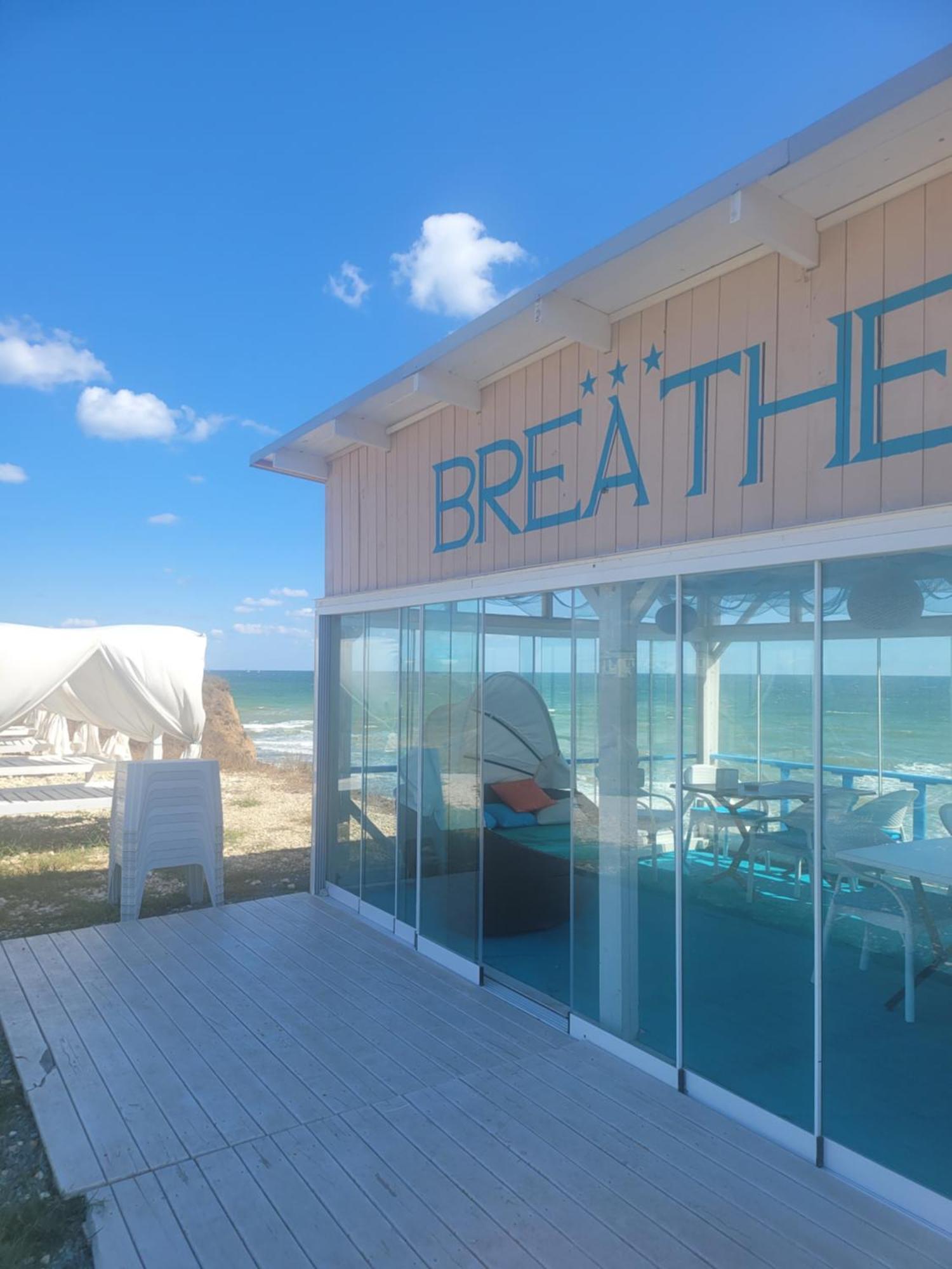 Hotel Breathe Vama Veche Esterno foto